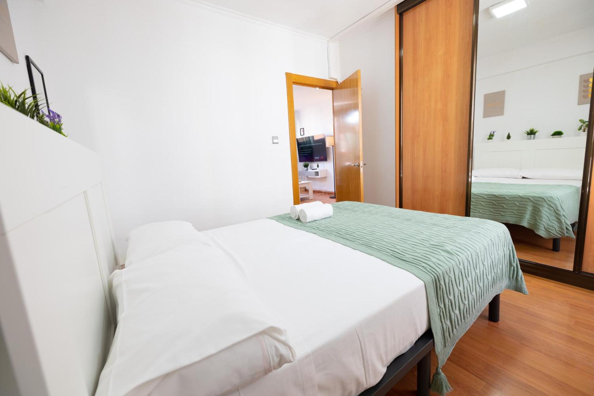 Ofrenda Del Pilar Turistea Apartment Zaragoza Luaran gambar